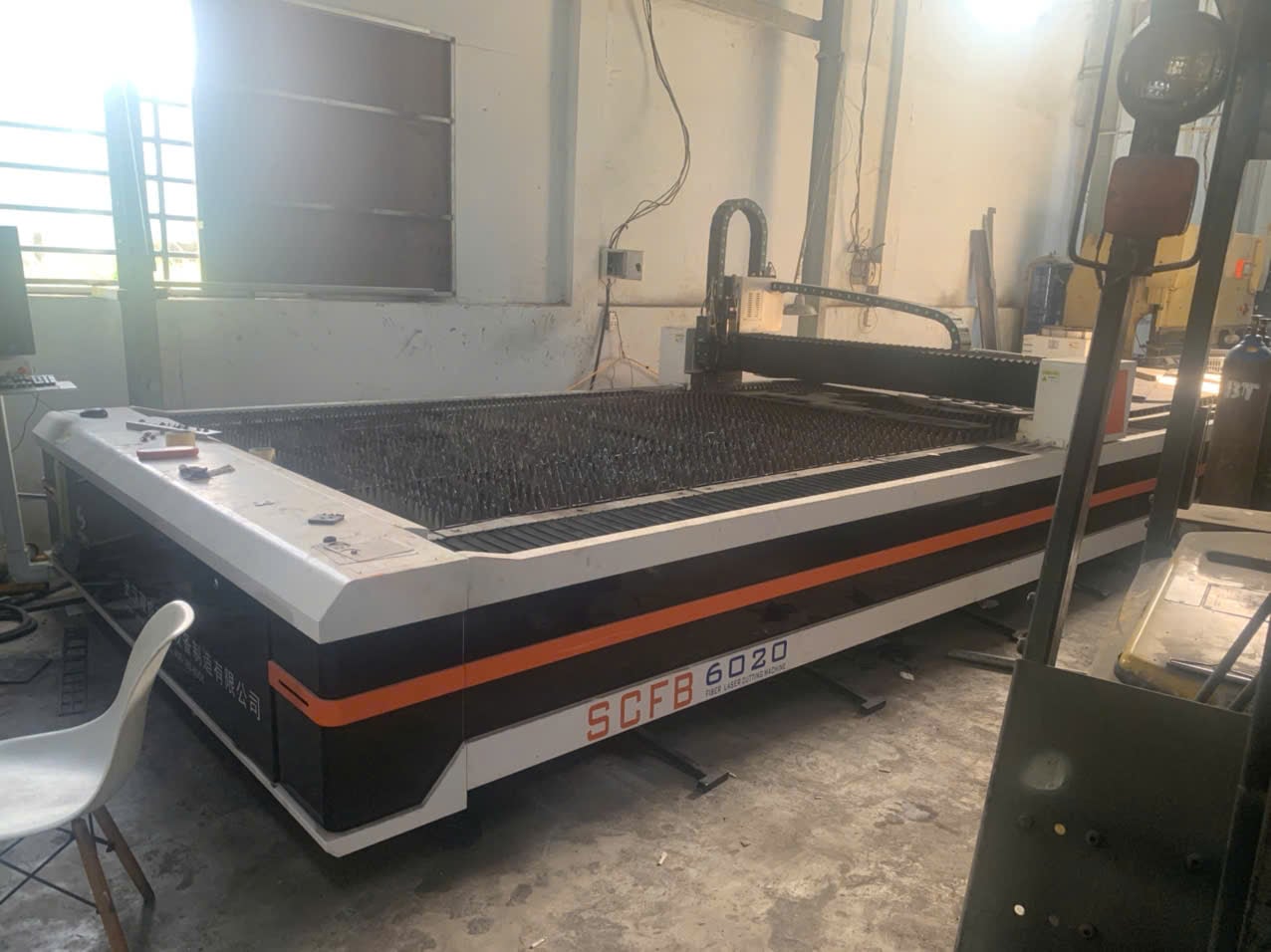 Laser cutting machine 2